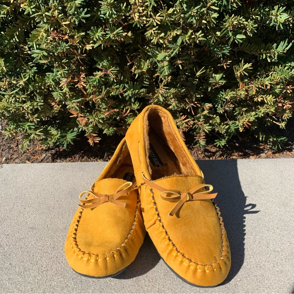 Ashley Blue Slippers 🙂🌝💫💛🧡💛🧡